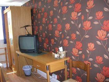 Alfred'S Lodge Уонтидж Екстериор снимка