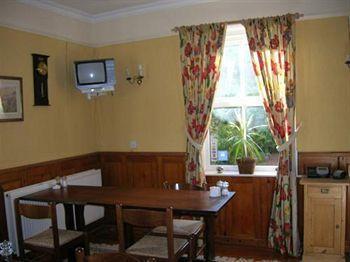 Alfred'S Lodge Уонтидж Екстериор снимка